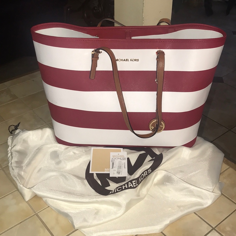 Michael Kors - Jet Set Red/White Travel Tote